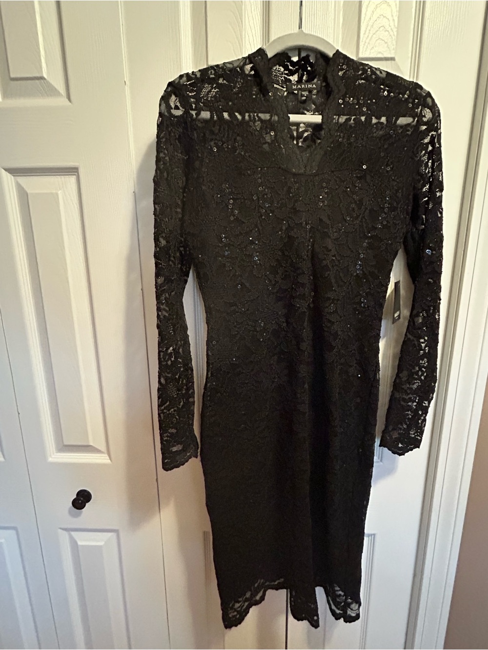 MARINA Black Long-Sleeve Lace Cocktail Dress